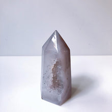 Load image into Gallery viewer, Druzy Agate Towers