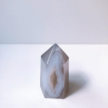 Load image into Gallery viewer, Druzy Agate Towers
